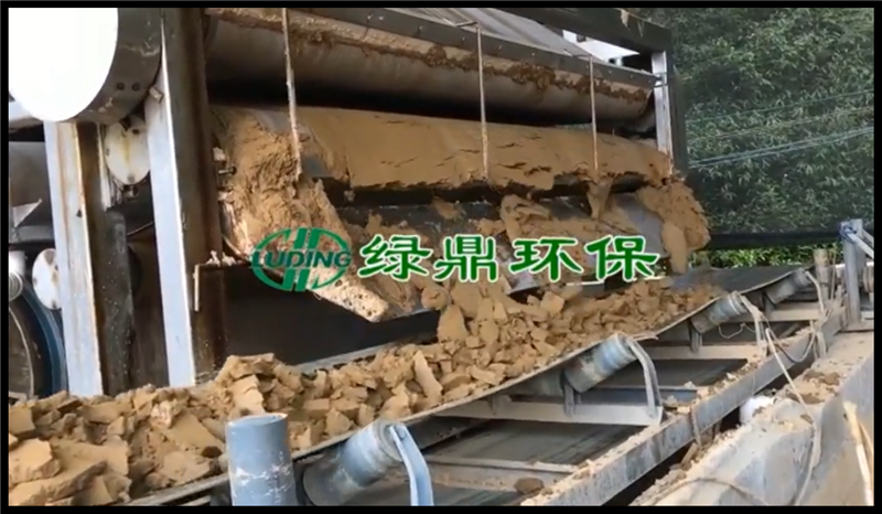 污泥脱水机处理制砂尾泥脱水视频（广西贵港）